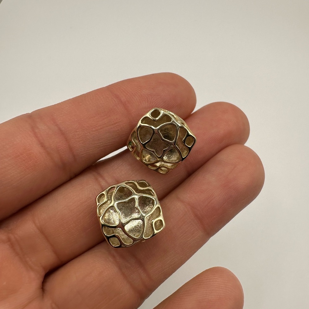 DISCONTINUED - Kendra Scott Tima Studs in Gold